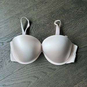 Like New La Senza 32DD Light Push Up Bra